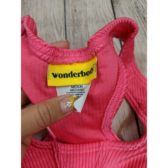 Wonderbody Women's Hot Pink Sports Bra Ribbed Size Medium - Picture 3 of 6